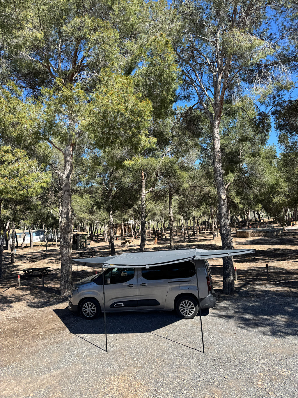 Enclosure for 180 Awning Jovive