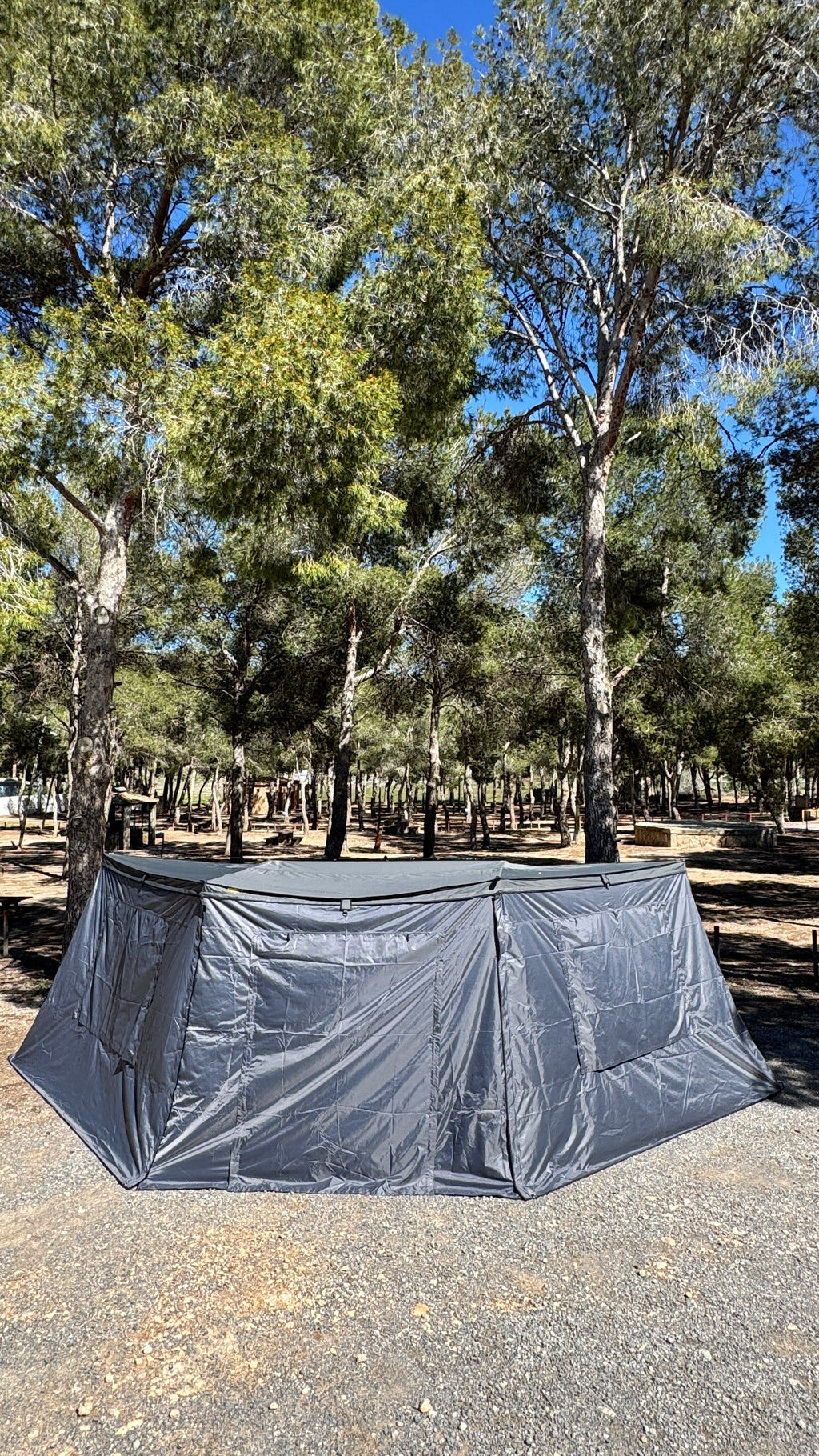 Enclosure for 180 Awning Jovive